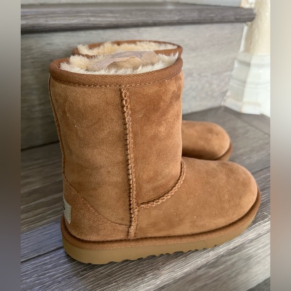 UGG Kids Tan Boots Size 12 - Picture 6 of 8